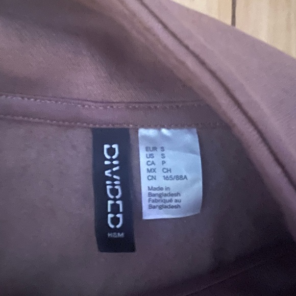 cropped brown 1/4 zip sweater - Picture 3 of 3